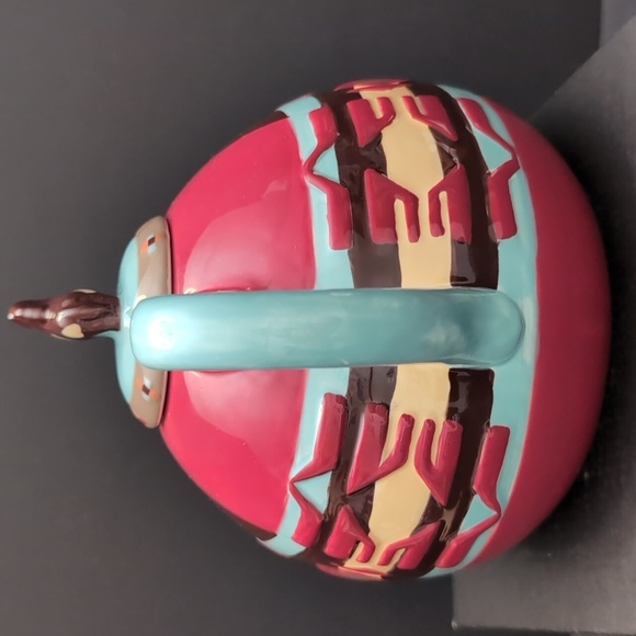 Pendleton Home Collection,Blue/Red Ranch house Tea Pot. - Picture 6 of 11